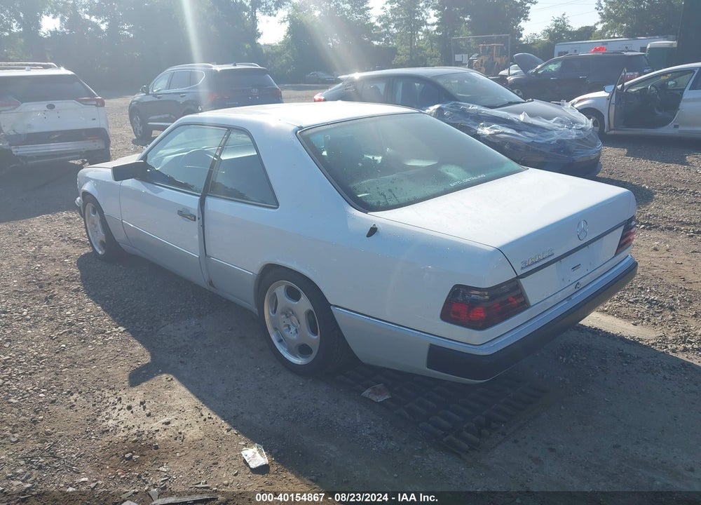 1991 MERCEDES-BENZ 300 CE VIN: WDBEA51D8MB405114