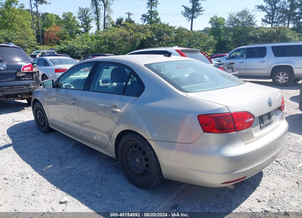 2014 VOLKSWAGEN JETTA 1.8T SE VIN: 3VWD17AJ2EM282786
