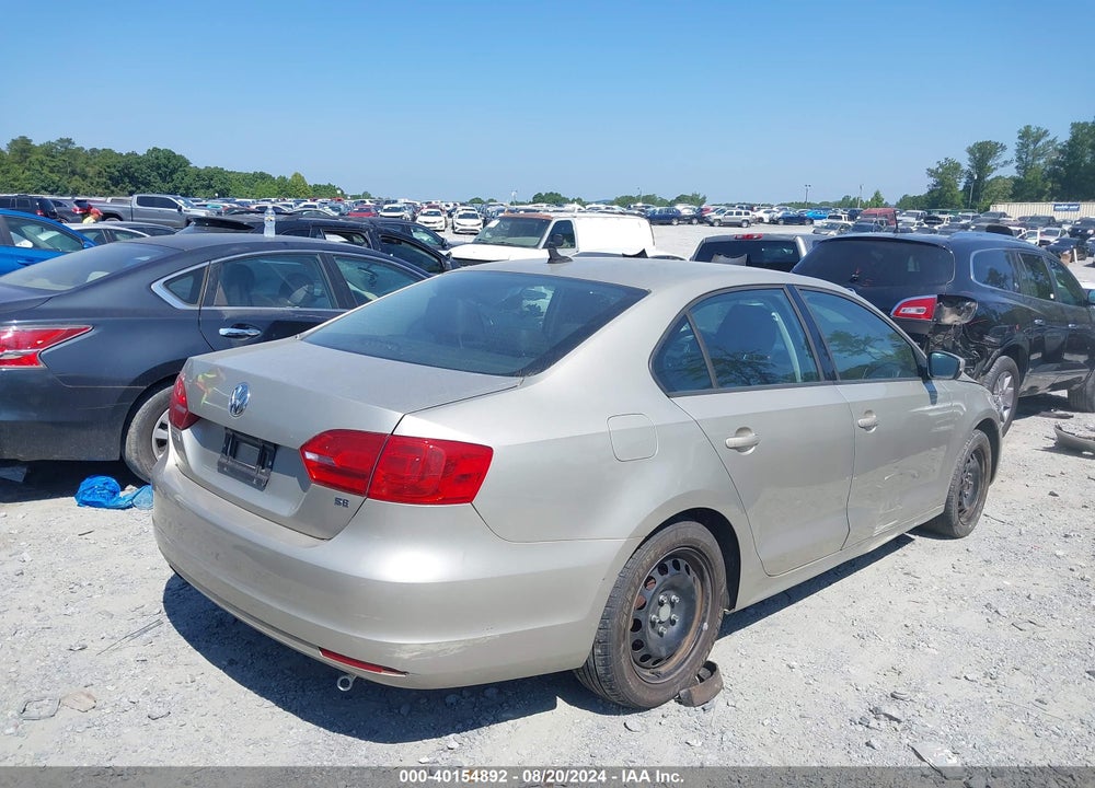 2014 VOLKSWAGEN JETTA 1.8T SE VIN: 3VWD17AJ2EM282786