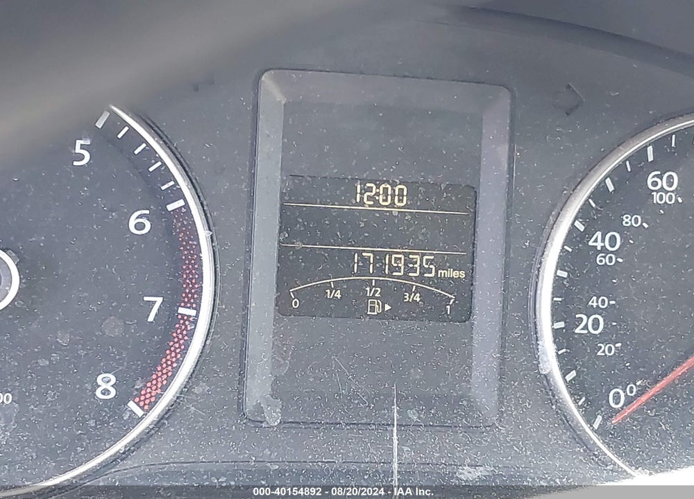 2014 VOLKSWAGEN JETTA 1.8T SE VIN: 3VWD17AJ2EM282786