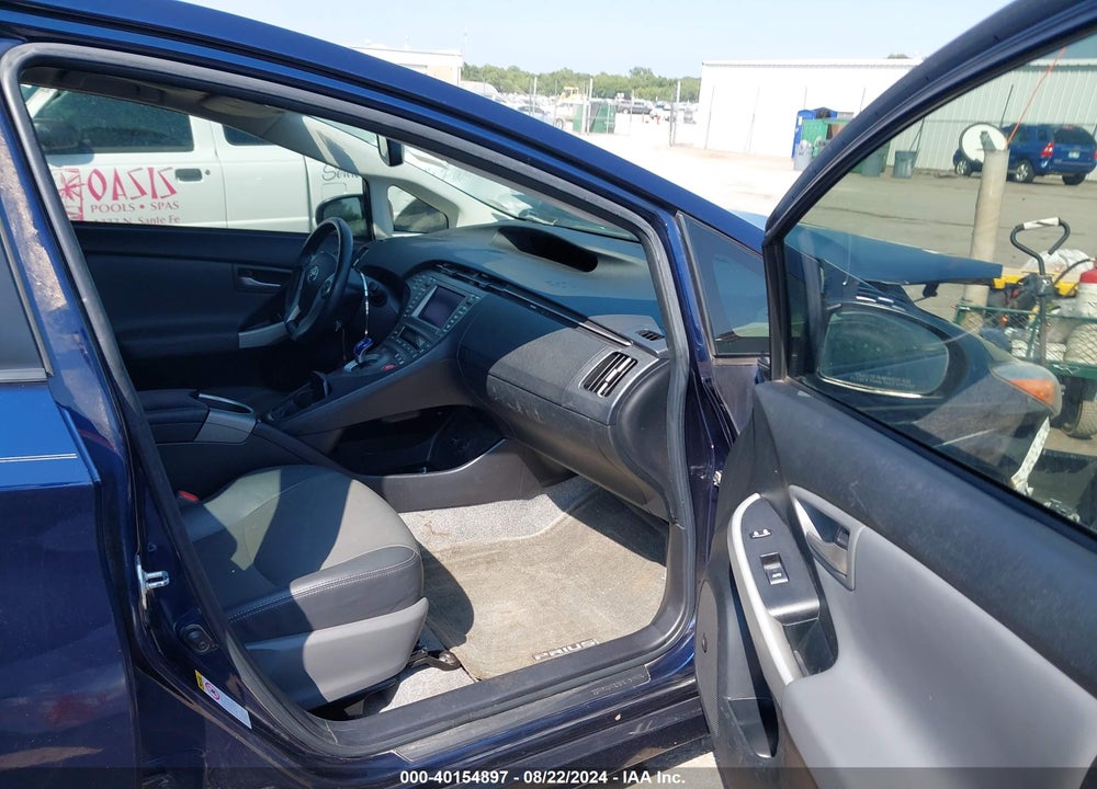 2014 TOYOTA PRIUS FOUR VIN: JTDKN3DU6E1826880