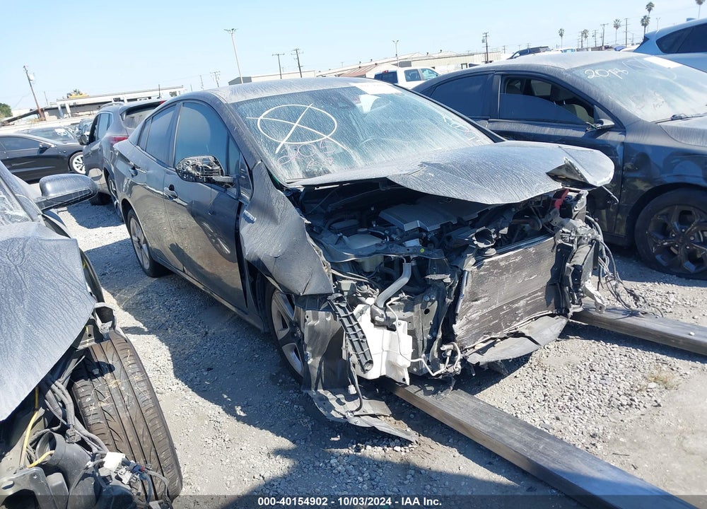 2016 TOYOTA PRIUS FOUR TOURING VIN: JTDKARFU0G3019810
