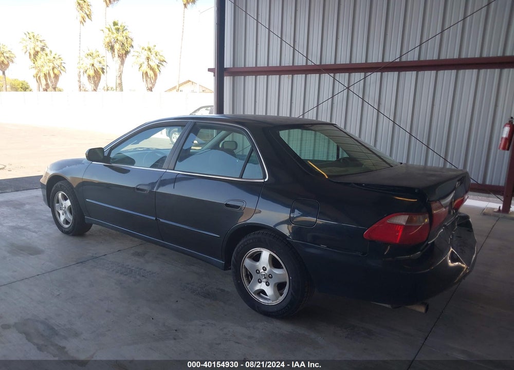1999 HONDA ACCORD EX V6 VIN: 1HGCG1656XA047461