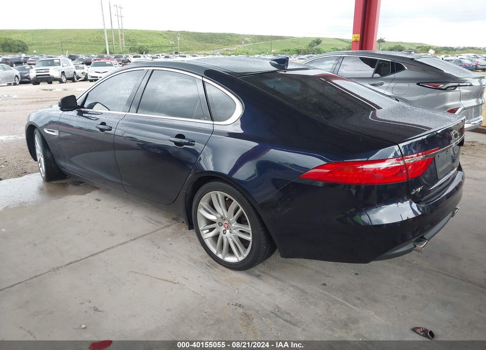 2016 JAGUAR XF 35T PRESTIGE VIN: SAJBE4BV8GCY18726