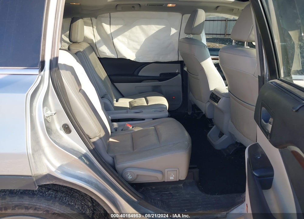 2015 TOYOTA HIGHLANDER LIMITED PLATINUM V6 VIN: 5TDDKRFH7FS214468