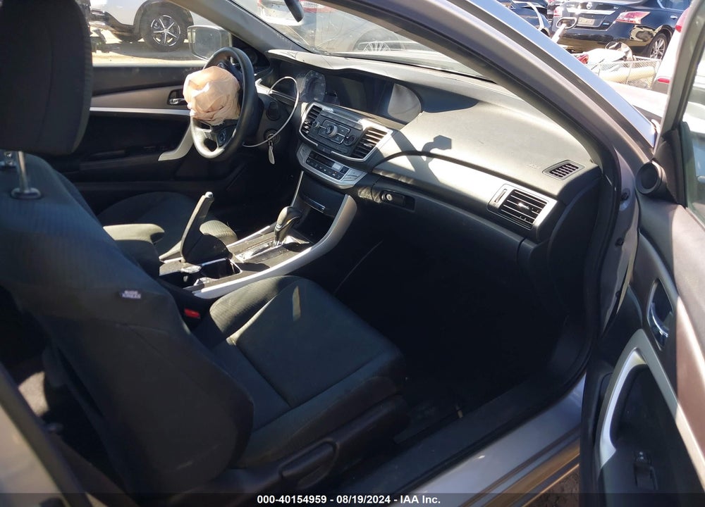 2014 HONDA ACCORD VIN: 1HGCT1B33EA006024
