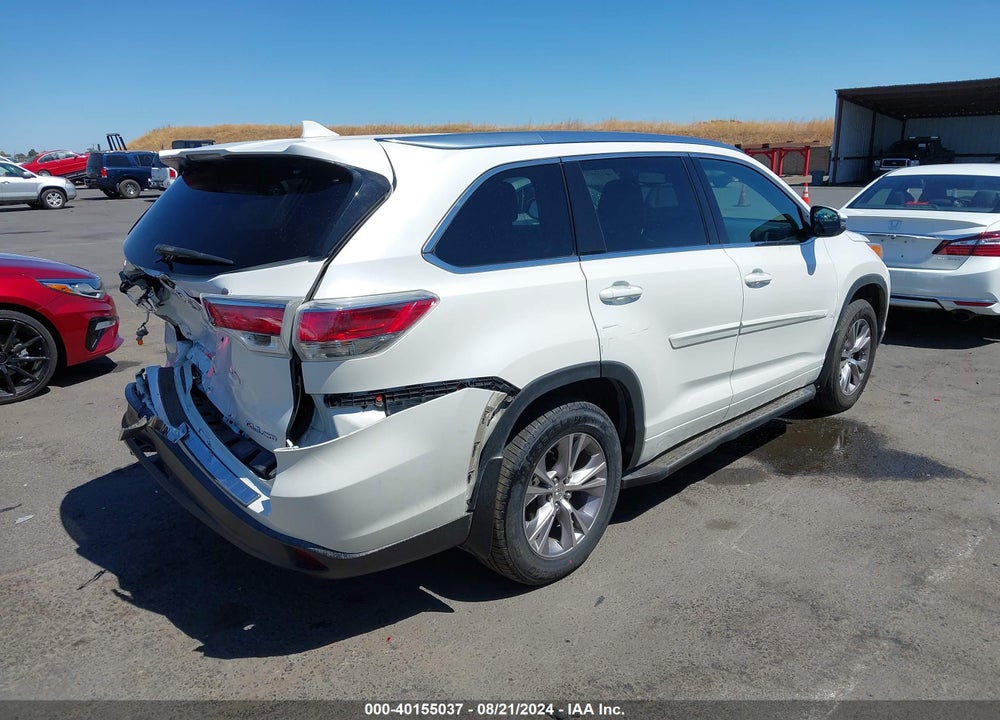 2014 TOYOTA HIGHLANDER XLE V6 VIN: 5TDJKRFH8ES004835