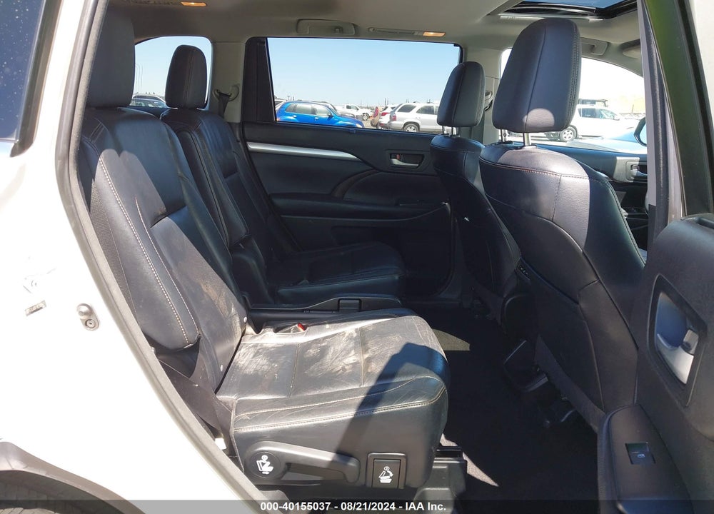 2014 TOYOTA HIGHLANDER XLE V6 VIN: 5TDJKRFH8ES004835