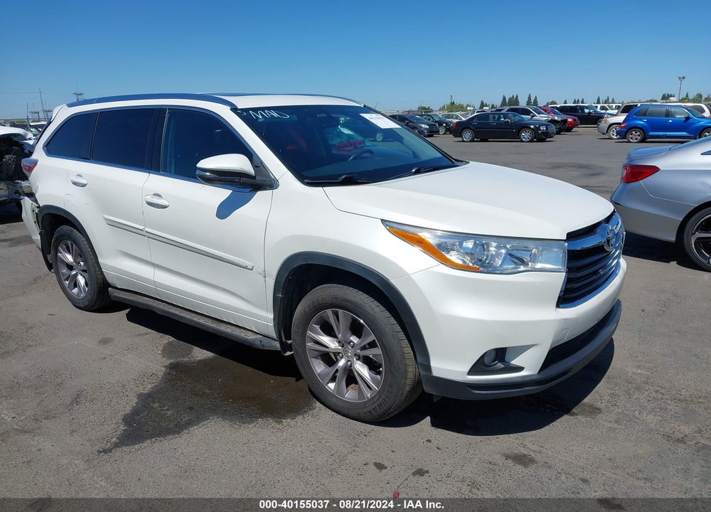2014 TOYOTA HIGHLANDER XLE V6 VIN: 5TDJKRFH8ES004835