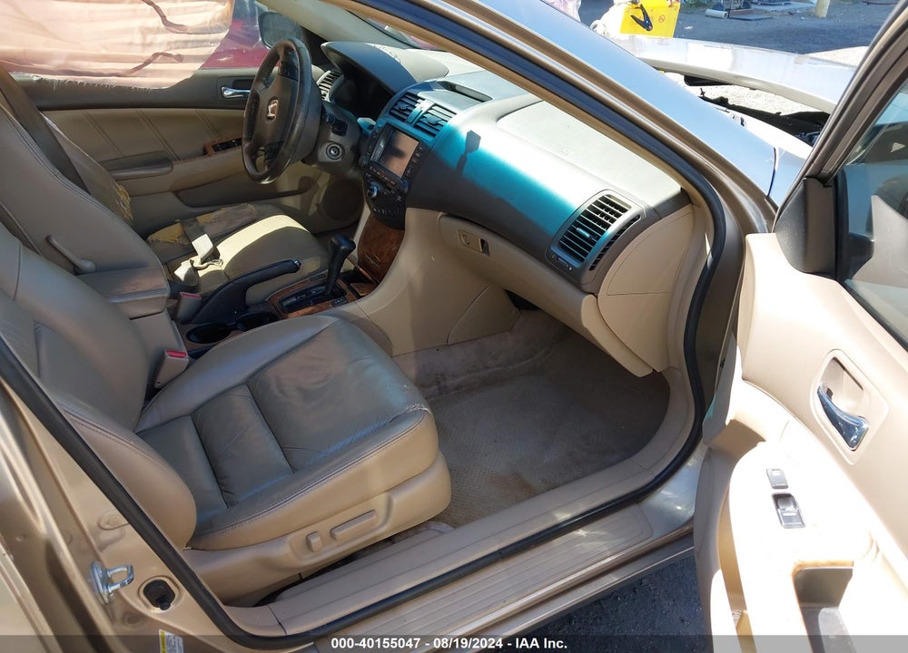 2005 HONDA ACCORD 3.0 EX VIN: 1HGCM66865A033900