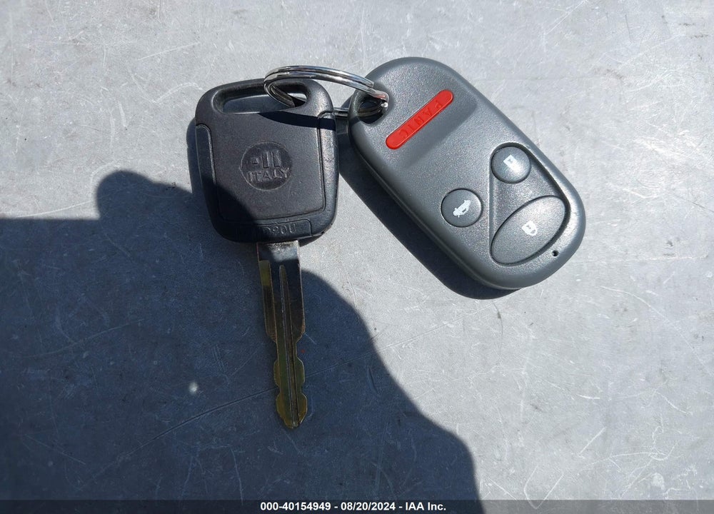2002 HONDA ACCORD 3.0 EX VIN: 1HGCG16522A043061