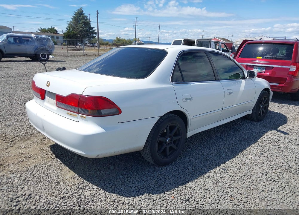 2002 HONDA ACCORD 3.0 EX VIN: 1HGCG16522A043061