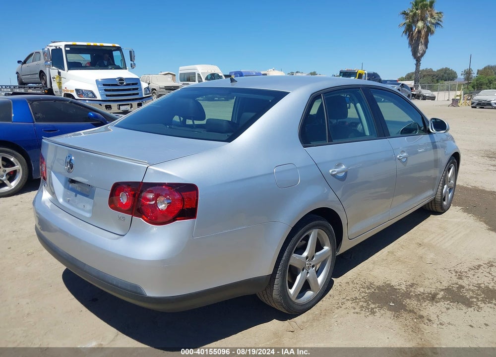 2010 VOLKSWAGEN JETTA LIMITED EDITION VIN: 3VWAZ7AJXAM095477