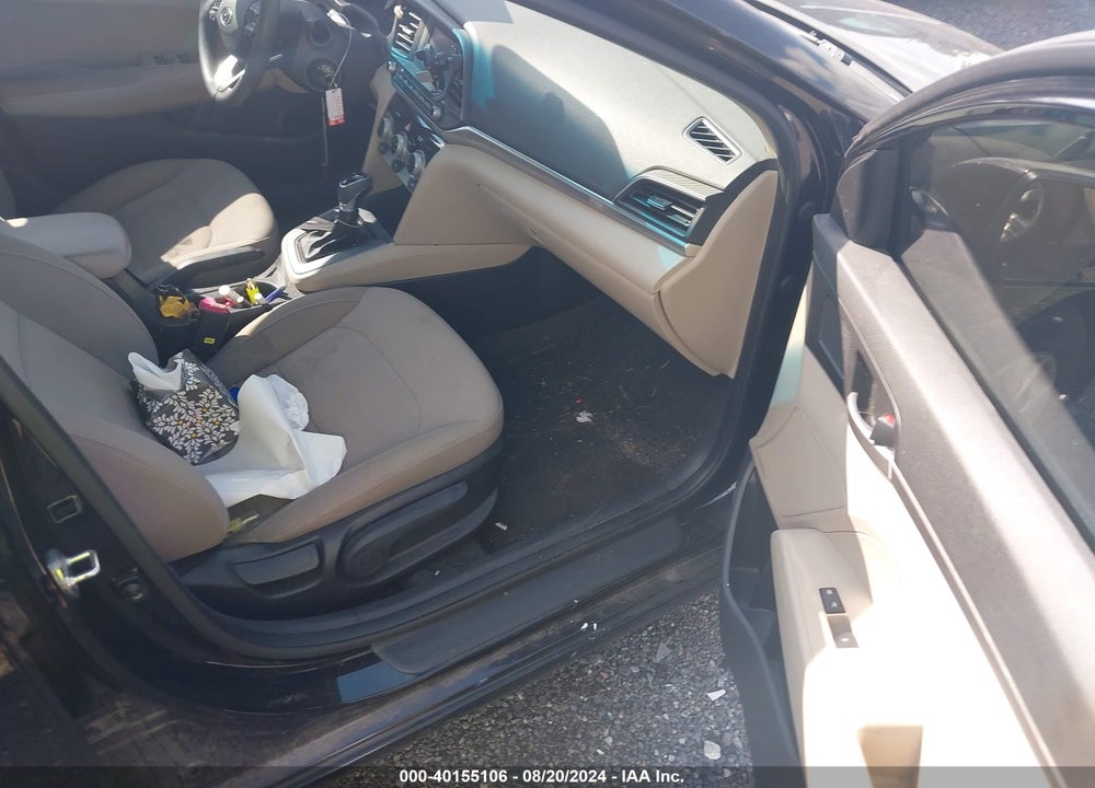 2019 HYUNDAI ELANTRA SE VIN: KMHD74LF0KU821207