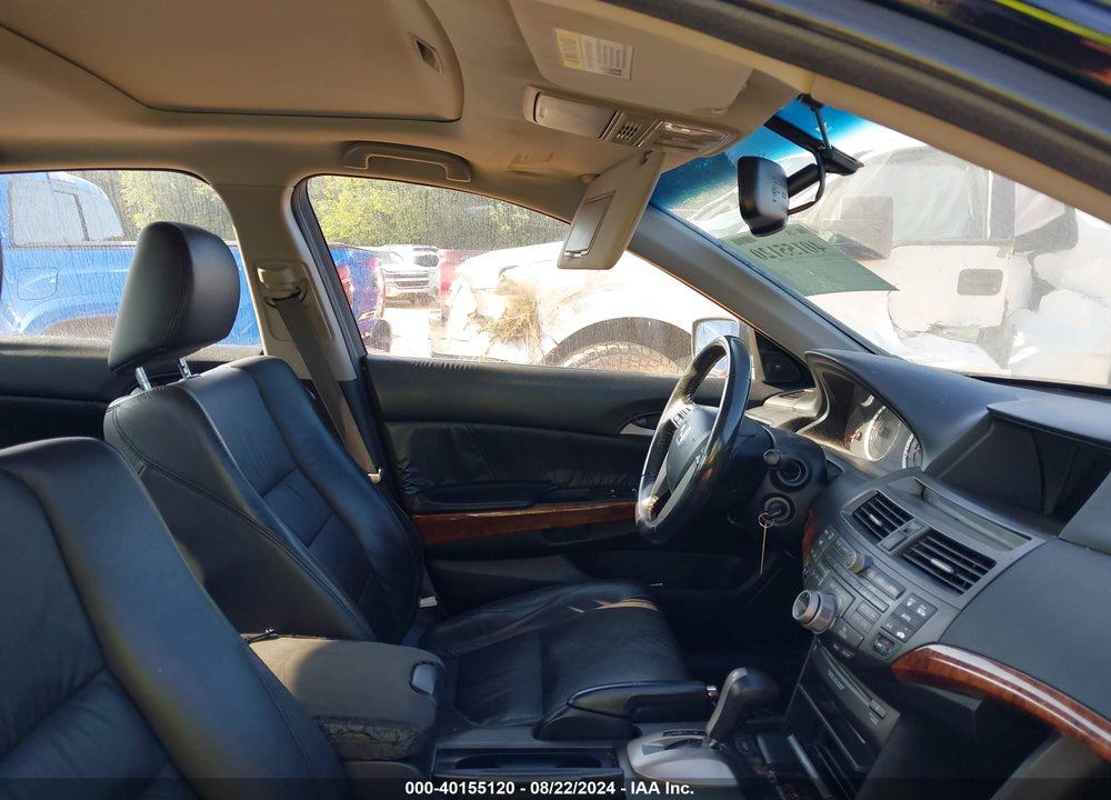 2012 HONDA ACCORD VIN: 1HGCP2F81CA202640
