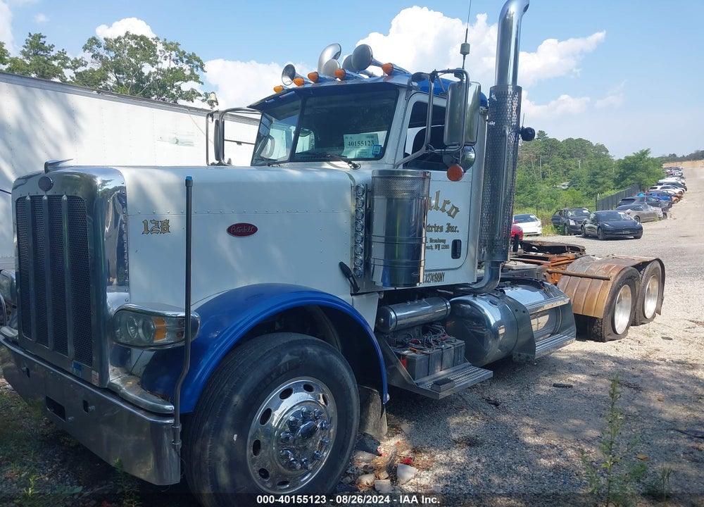 2019 PETERBILT 389 VIN: 1XPXD40X2KD262281