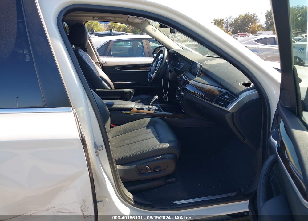 2015 BMW X5 VIN: 5UXKR0C59F0P04386