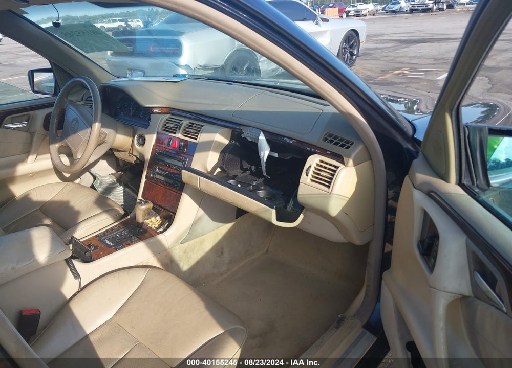1998 MERCEDES-BENZ E 320 VIN: WDBJF65FXWA526866