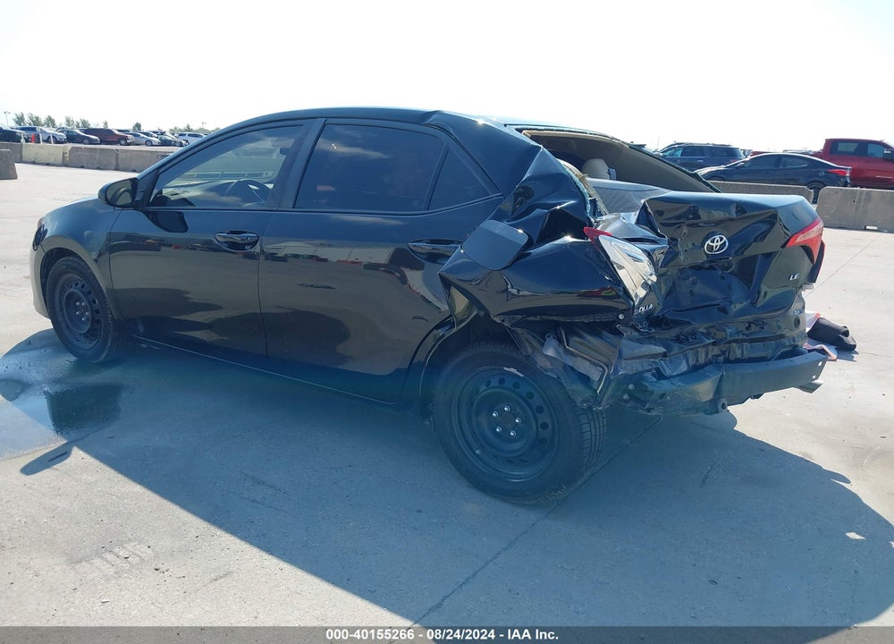 2018 TOYOTA COROLLA LE VIN: 2T1BURHE9JC113440
