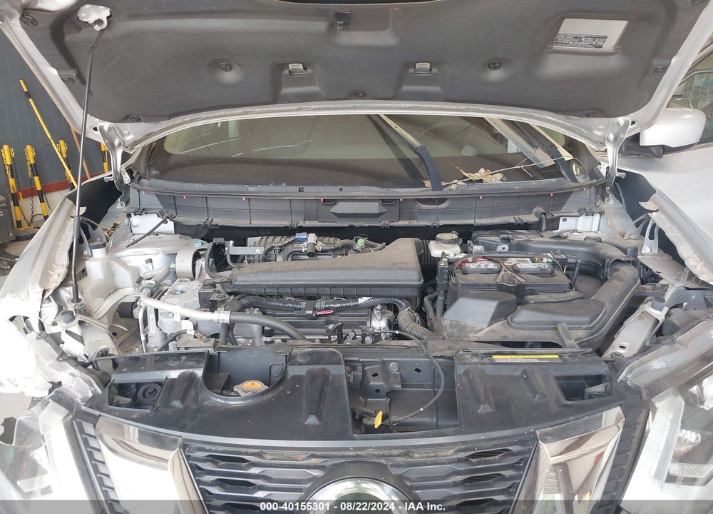 2018 NISSAN ROGUE S VIN: KNMAT2MT1JP579505