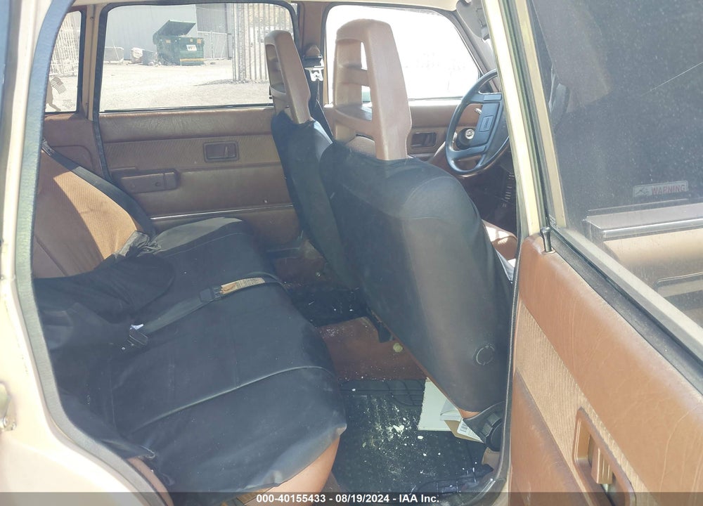1985 VOLVO 244 DL/GL VIN: YV1AX8846F3106878