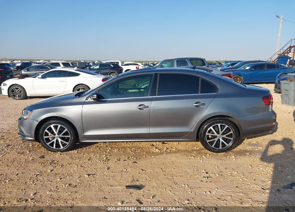 2017 VOLKSWAGEN JETTA 1.4T SE VIN: 3VWDB7AJ9HM409597