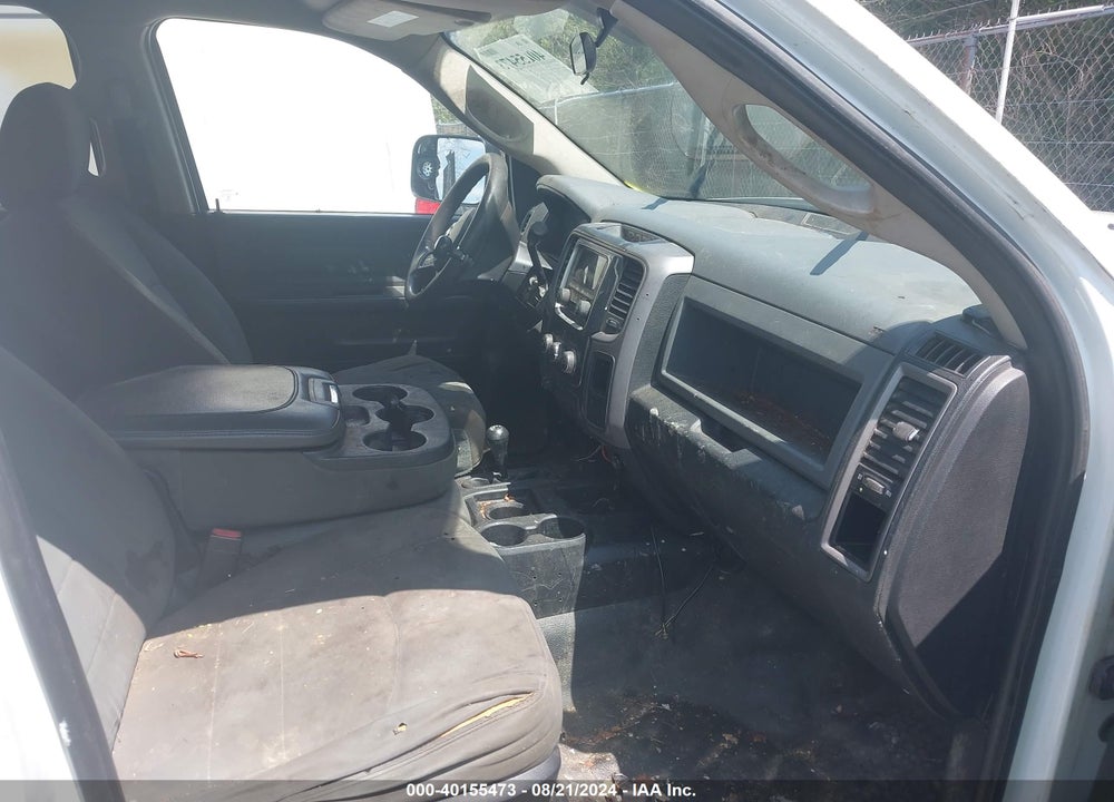 2014 RAM 2500 TRADESMAN VIN: 3C6TR5CT7EG208621