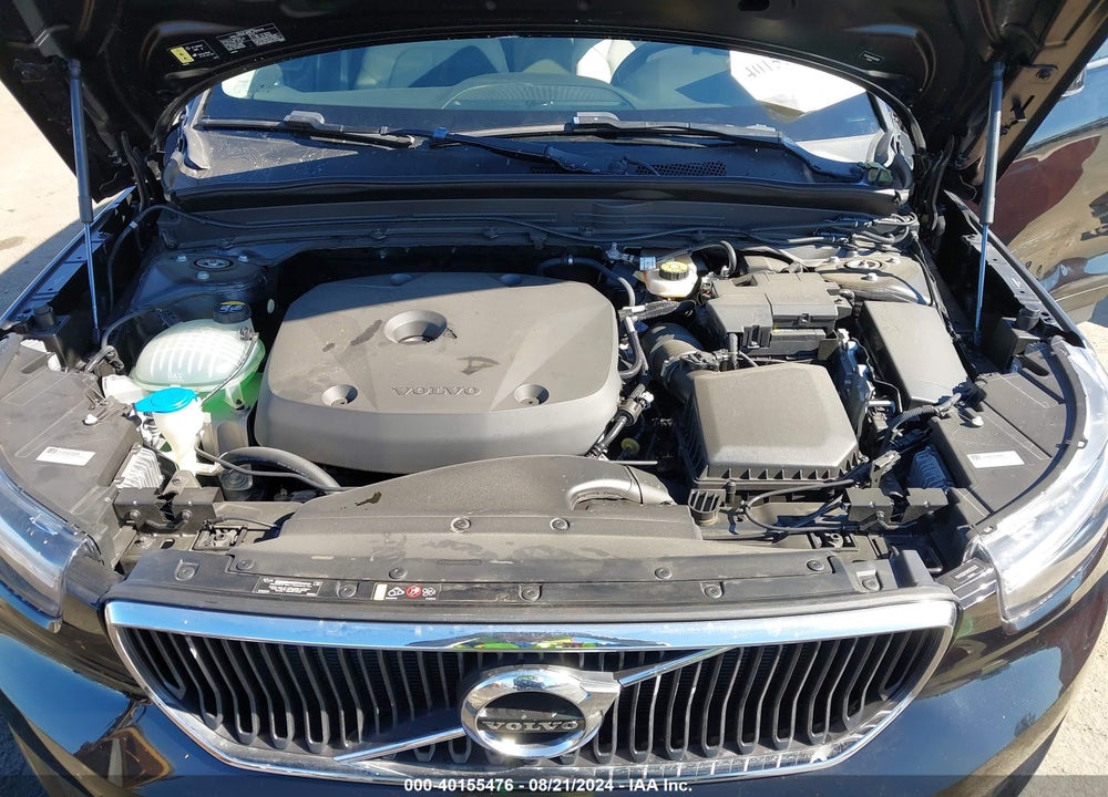 2021 VOLVO XC40 T5 MOMENTUM VIN: YV4162UK9M2532932