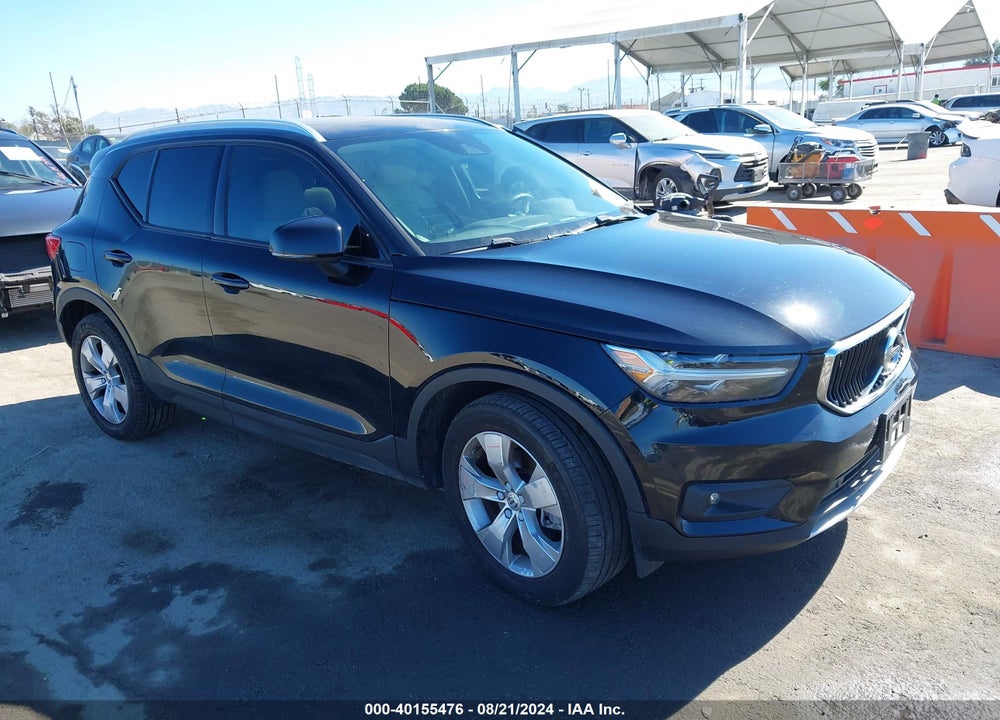 2021 VOLVO XC40 T5 MOMENTUM VIN: YV4162UK9M2532932