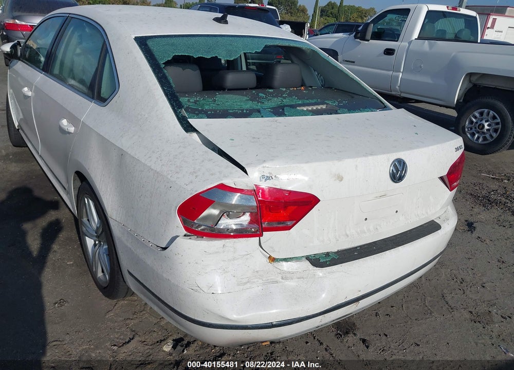 2012 VOLKSWAGEN PASSAT 3.6L V6 SEL PREMIUM VIN: 1VWCM7A31CC010720