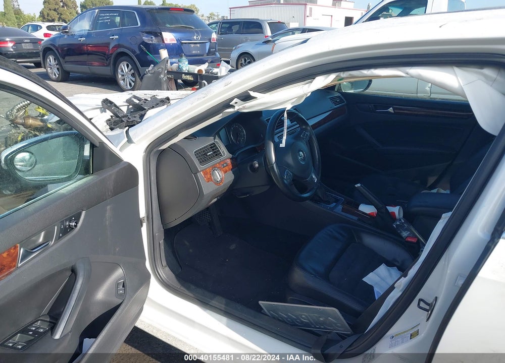 2012 VOLKSWAGEN PASSAT 3.6L V6 SEL PREMIUM VIN: 1VWCM7A31CC010720