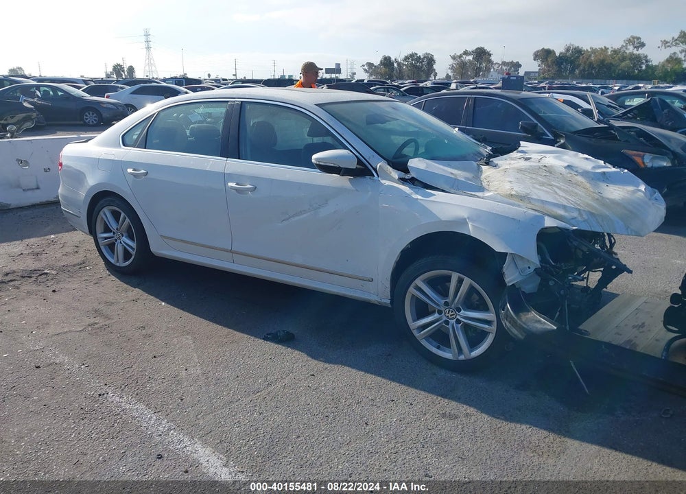 2012 VOLKSWAGEN PASSAT 3.6L V6 SEL PREMIUM VIN: 1VWCM7A31CC010720