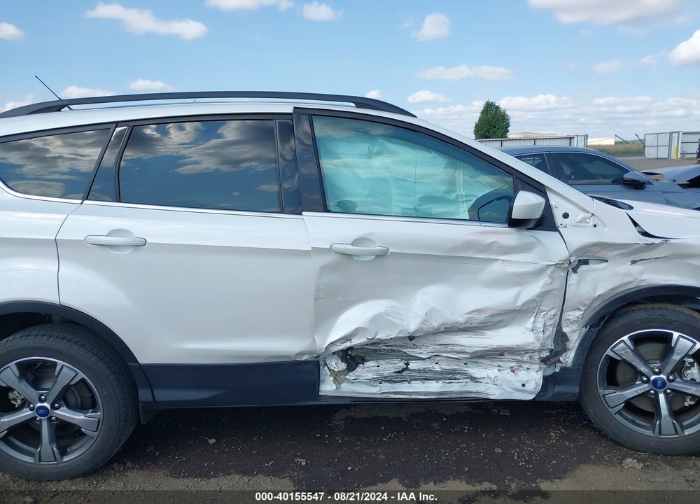 2017 FORD ESCAPE SE VIN: 1FMCU9G91HUB81961