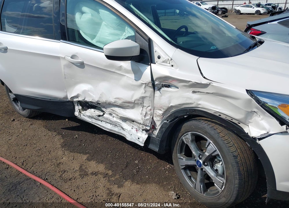 2017 FORD ESCAPE SE VIN: 1FMCU9G91HUB81961