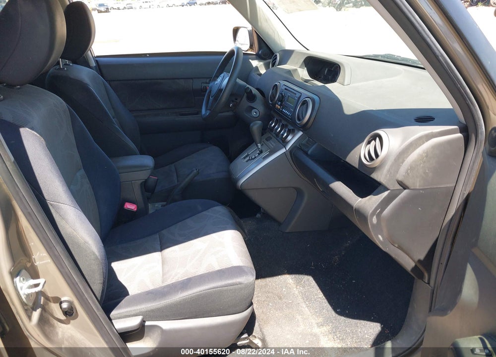 2013 SCION XB VIN: JTLZE4FEXDJ031408