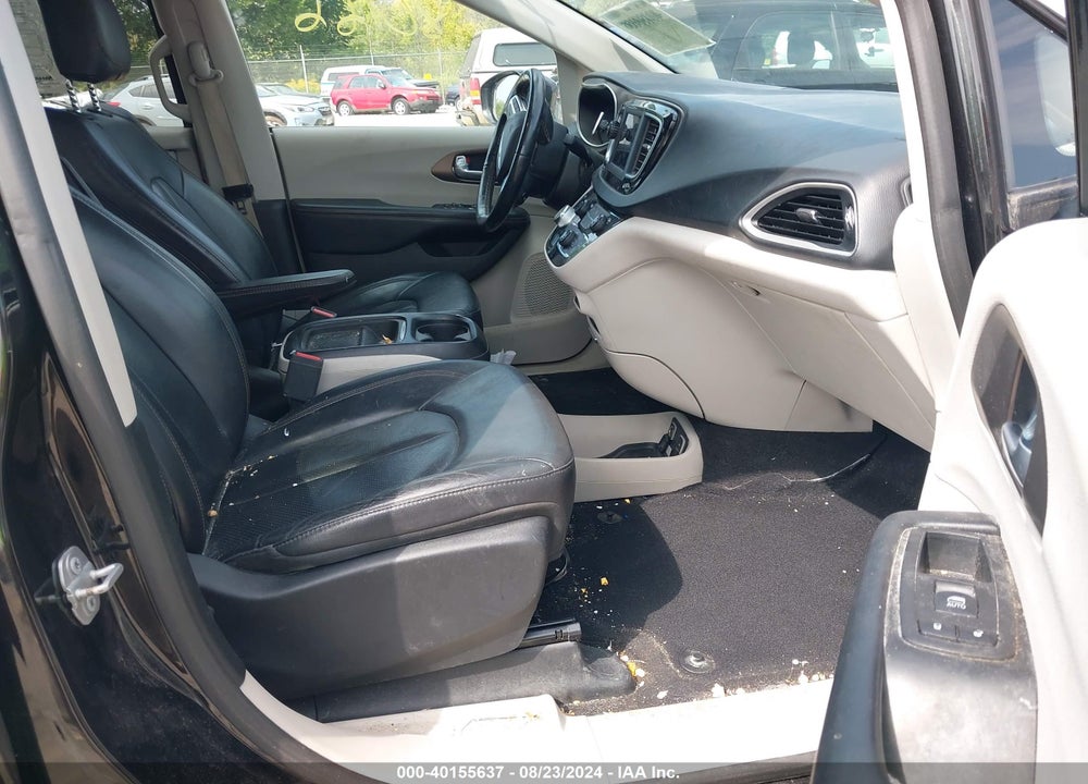 2019 CHRYSLER PACIFICA VIN: 2C4RC1BG0KR650406