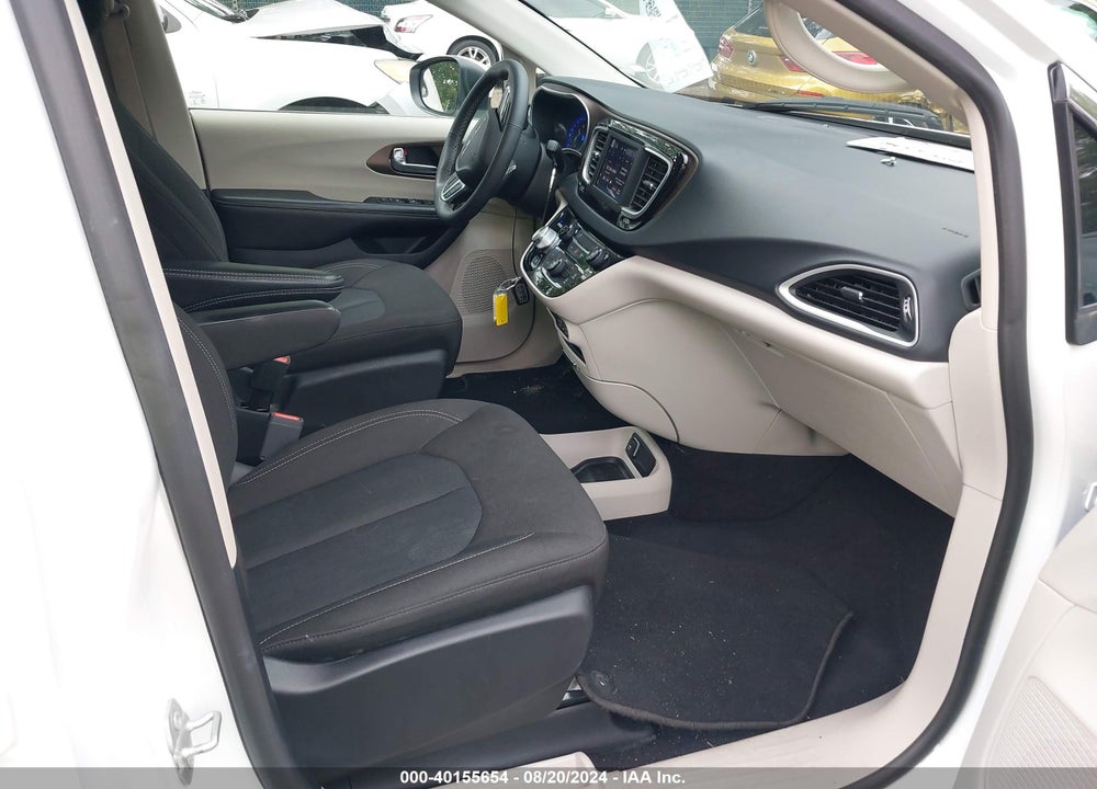 2022 CHRYSLER VOYAGER LX VIN: 2C4RC1CG6NR215568
