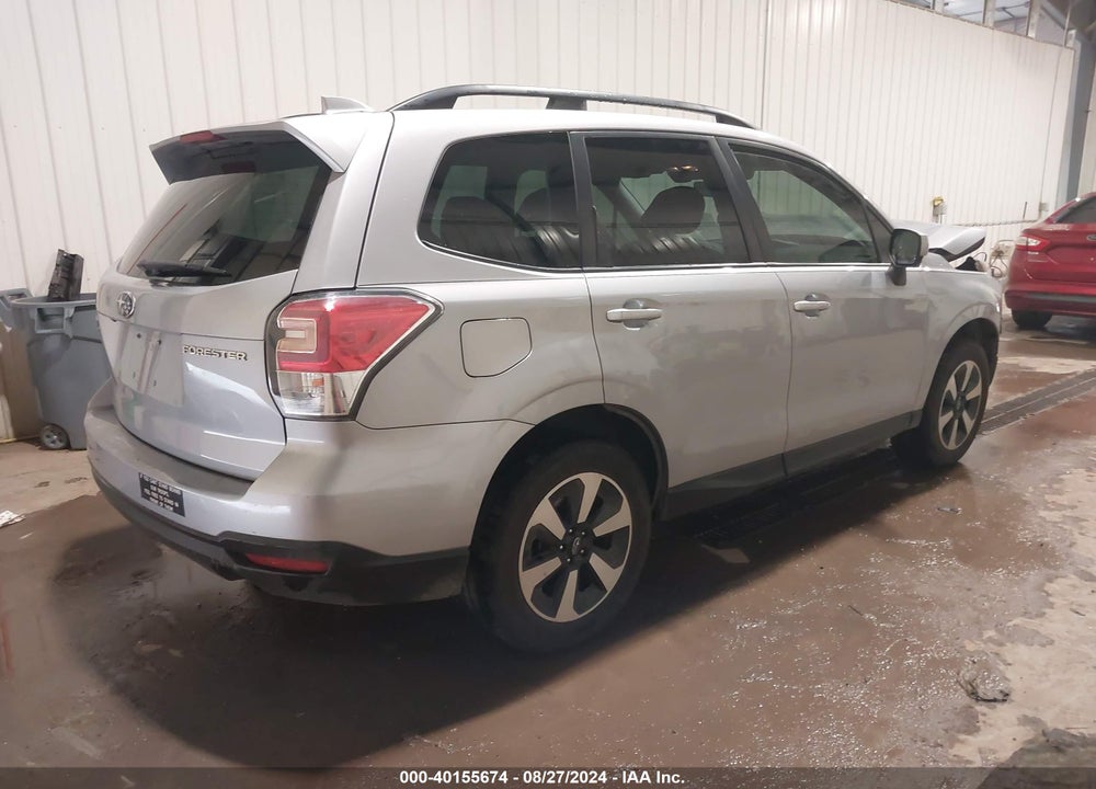 2018 SUBARU FORESTER VIN: JF2SJAGC9JH507611