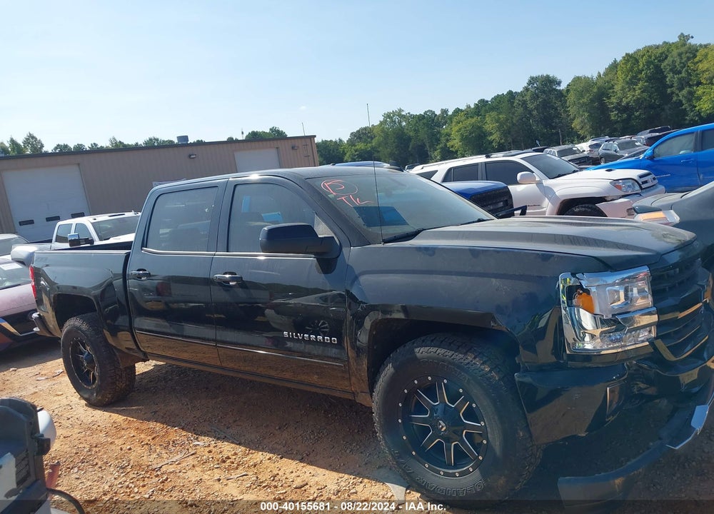 2017 CHEVROLET SILVERADO 1500 2LT VIN: 3GCUKREC2HG255582