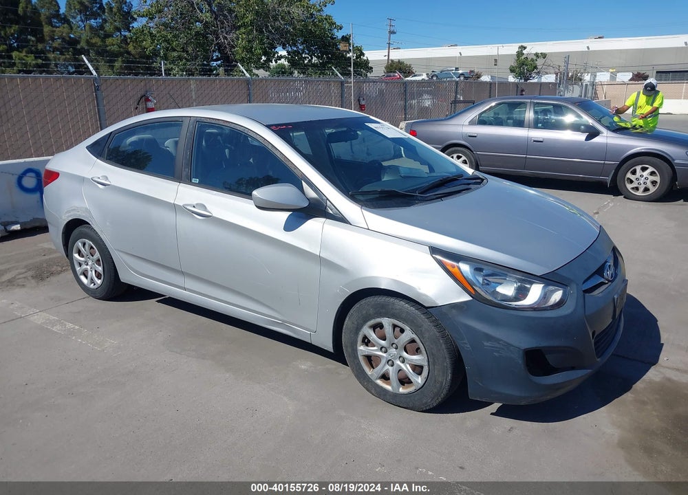 2013 HYUNDAI ACCENT GLS VIN: KMHCT4AE0DU519808