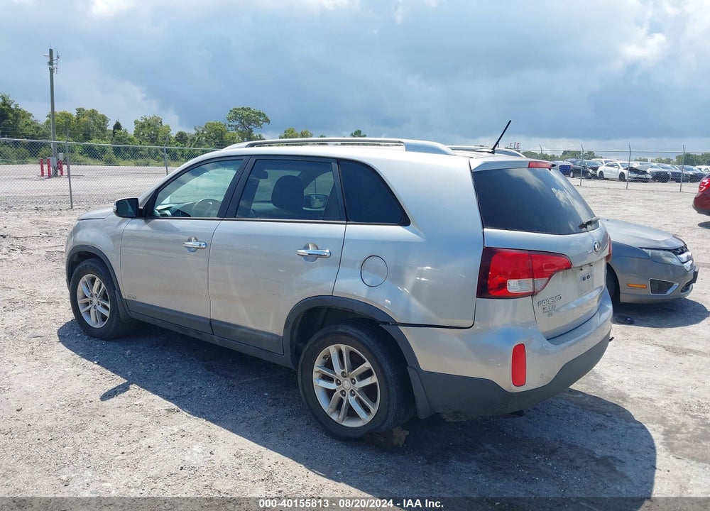 2015 KIA SORENTO LX V6 VIN: 5XYKTDA70FG652350