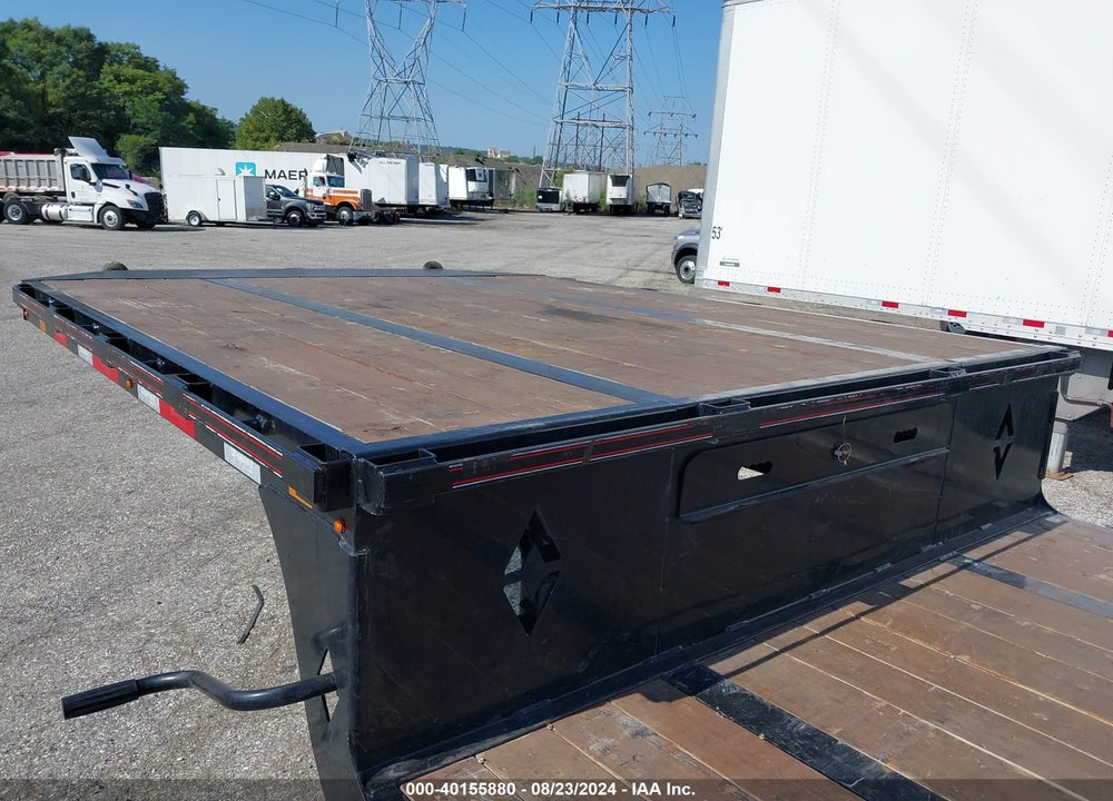 2023 TRAILER DIAMOND 40' DIAMOND C VIN: 46UFU4027P1275707