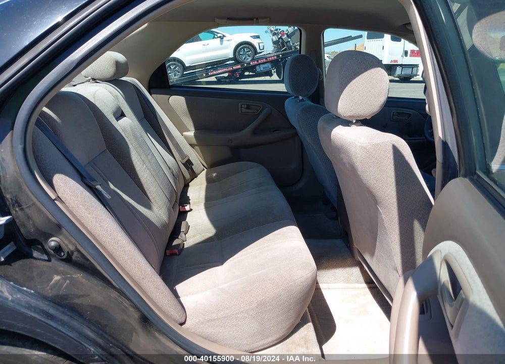 2001 TOYOTA CAMRY LE VIN: JT2BG22K210539230