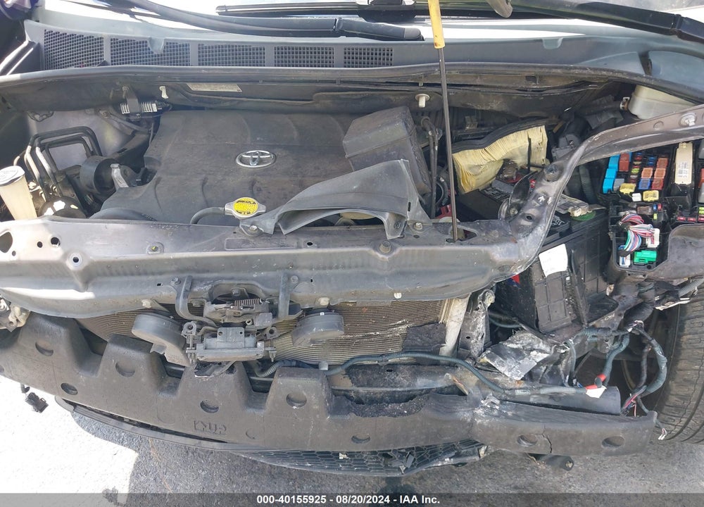 2012 TOYOTA SIENNA LIMITED V6 7 PASSENGER VIN: 5TDYK3DC4CS233920