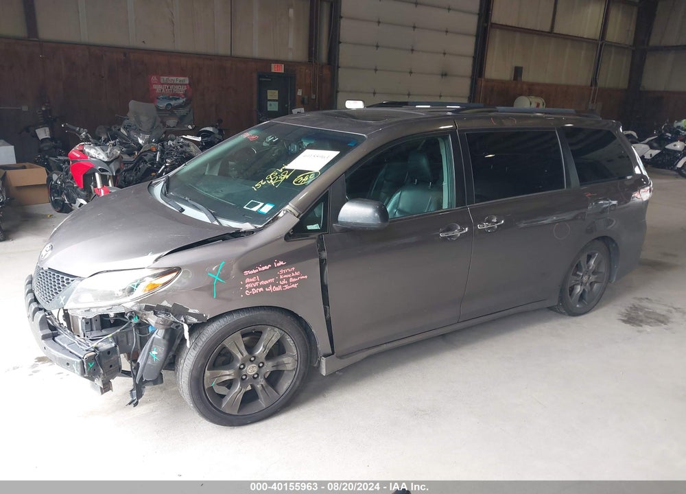 2015 TOYOTA SIENNA SE 8 PASSENGER VIN: 5TDXK3DC1FS591394