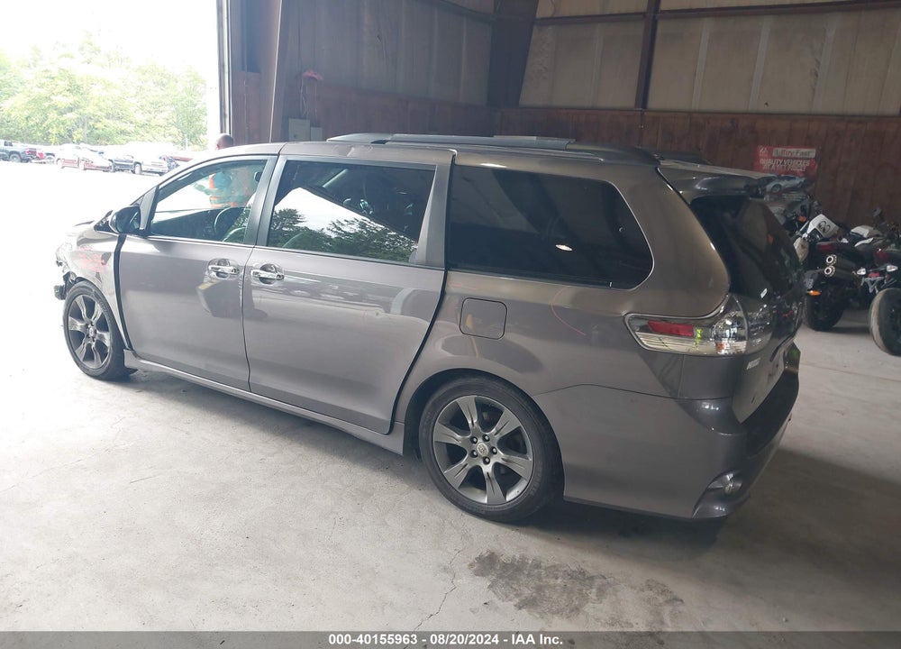2015 TOYOTA SIENNA SE 8 PASSENGER VIN: 5TDXK3DC1FS591394