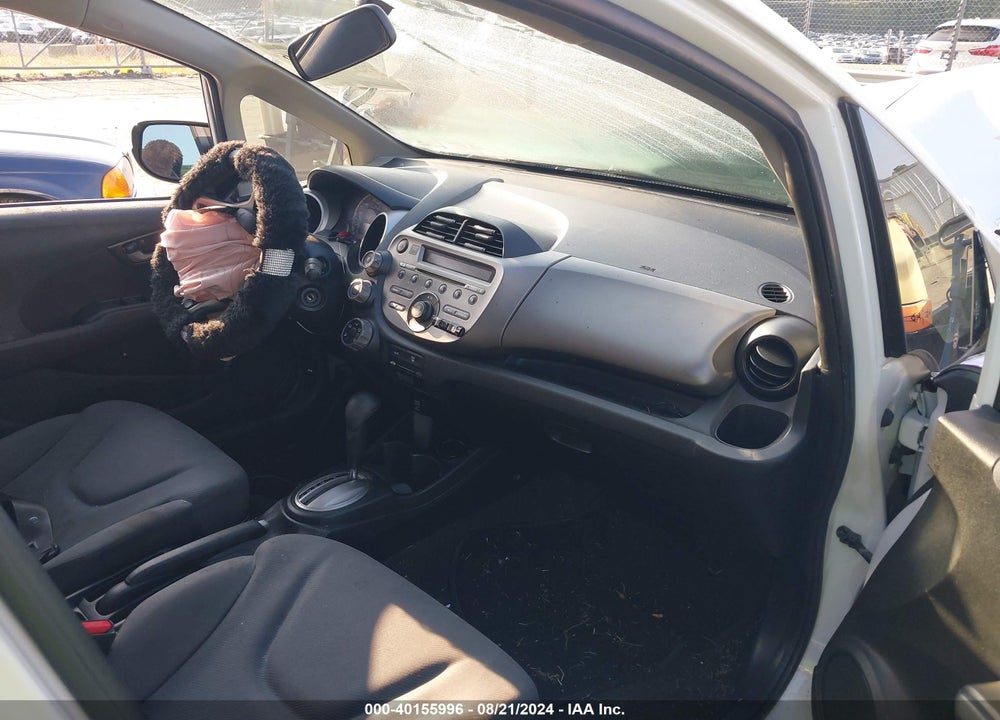 2012 HONDA FIT VIN: JHMGE8H34CS000717