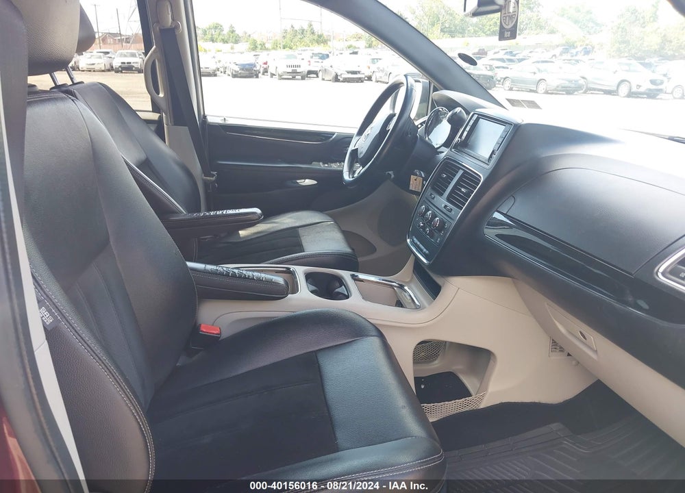 2018 DODGE GRAND CARAVAN SXT VIN: 2C4RDGCG7JR208297