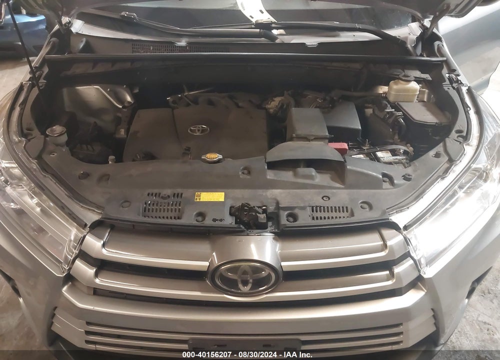 2017 TOYOTA HIGHLANDER XLE VIN: 5TDJZRFH5HS393658
