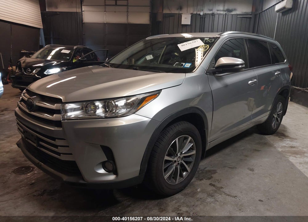 2017 TOYOTA HIGHLANDER XLE VIN: 5TDJZRFH5HS393658